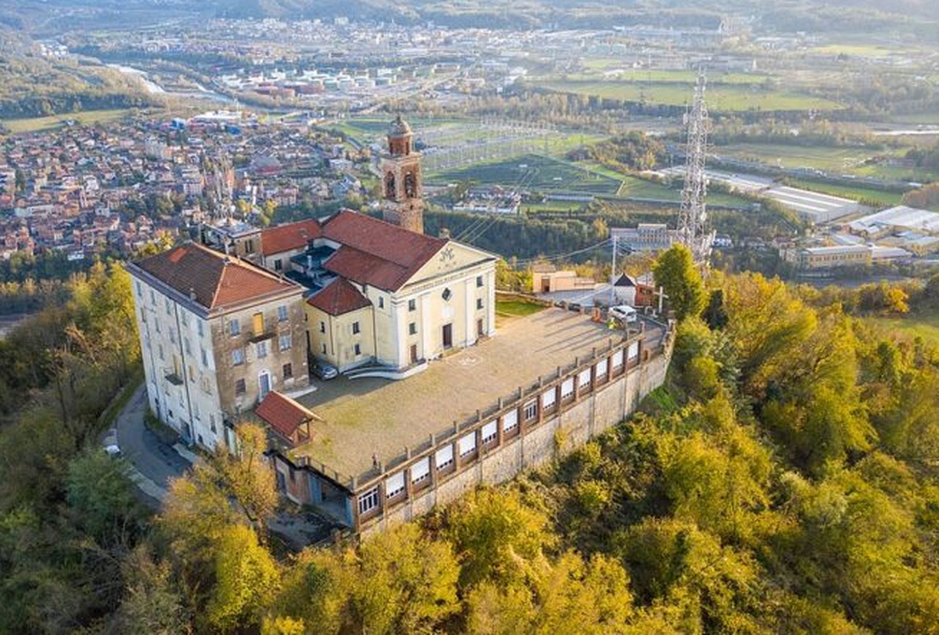 Montespineto – Il colle e il Santuario